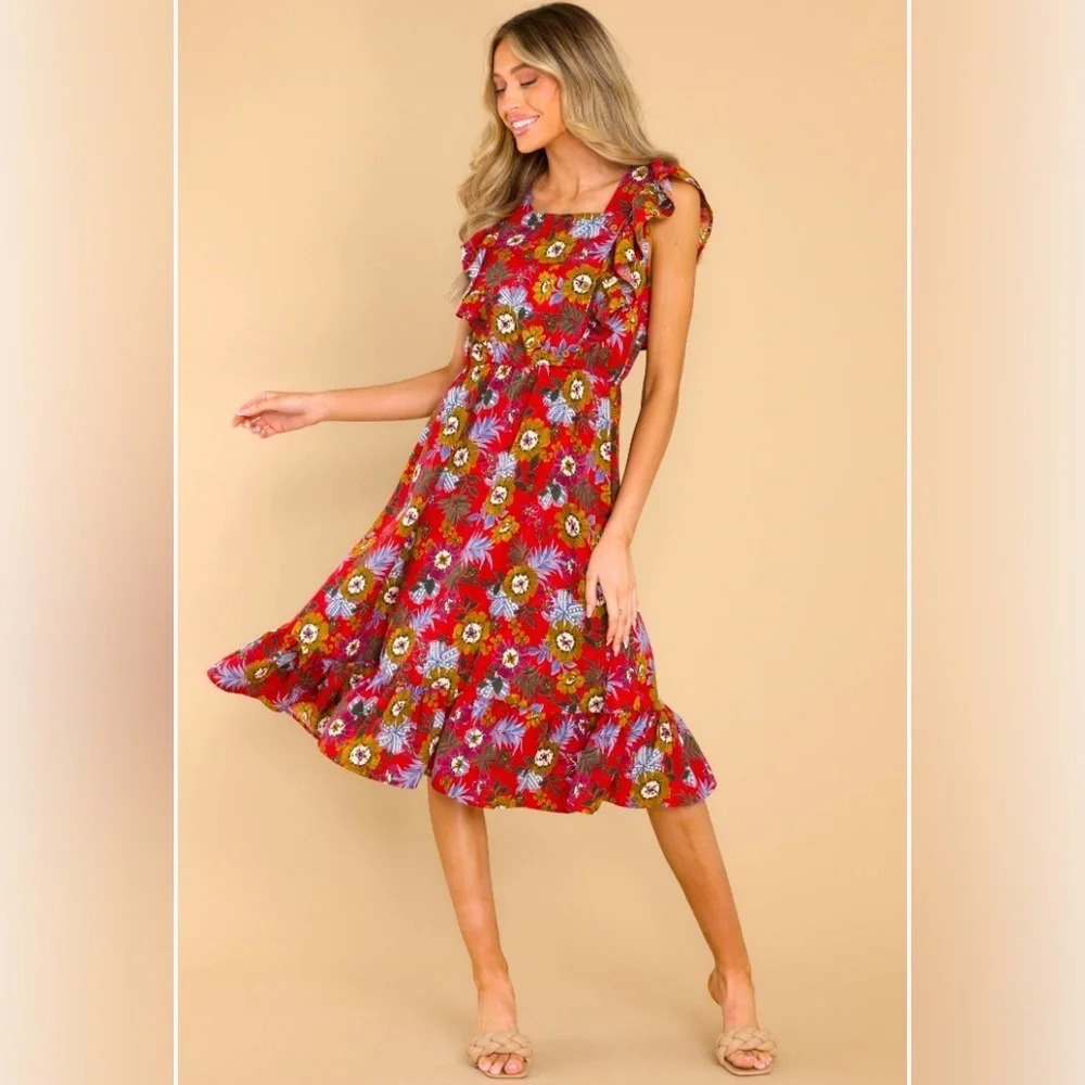 Molly Bracken red floral midi dress with ruffle sleeve size small